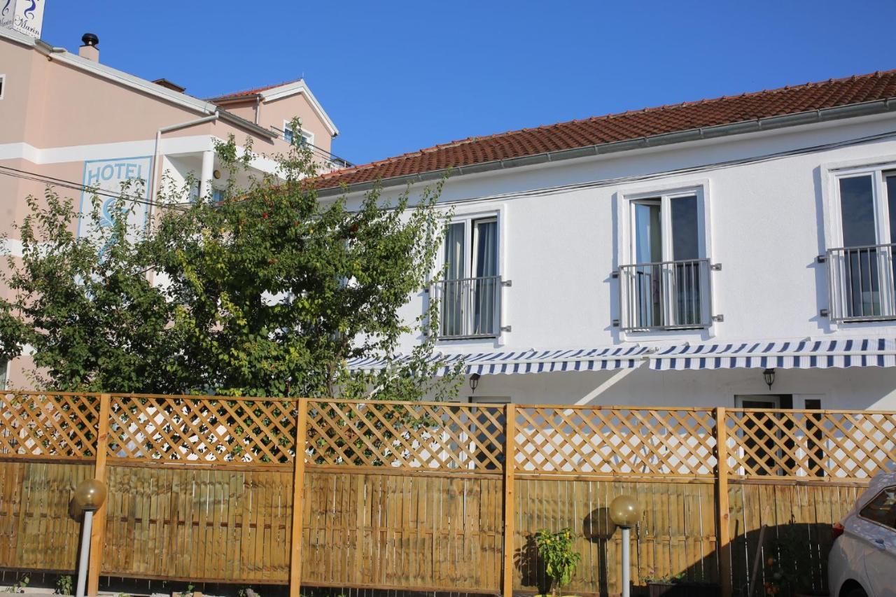 Hotel Boho House Pakoštane Esterno foto